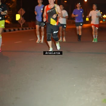Runner Photo 8156672