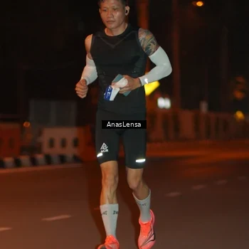 Runner Photo 8156685