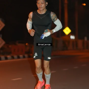 Runner Photo 8156690