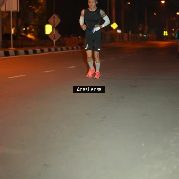 Runner Photo 8156693