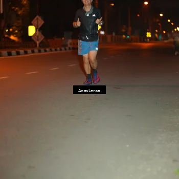 Runner Photo 8156699