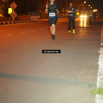 Runner Photo 8156726
