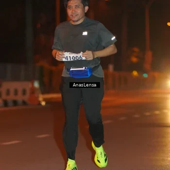 Runner Photo 8156740