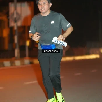 Runner Photo 8156743