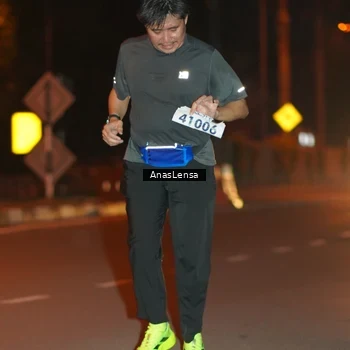 Runner Photo 8156745