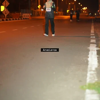 Runner Photo 8156749