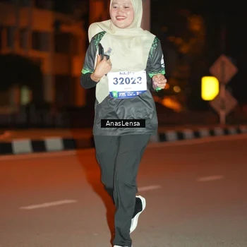 Runner Photo 8156757