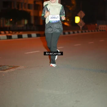 Runner Photo 8156758