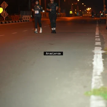 Runner Photo 8156759