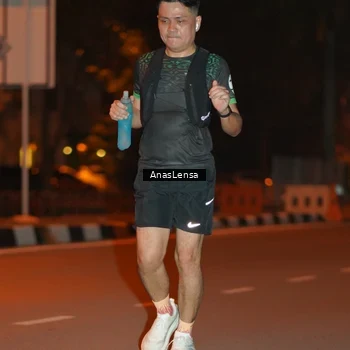 Runner Photo 8156794