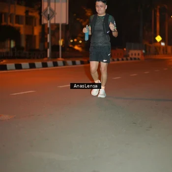 Runner Photo 8156795