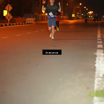 Runner Photo 8156798