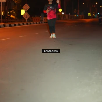 Runner Photo 8156817