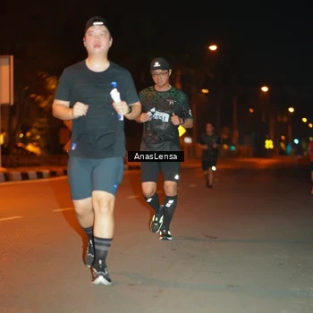 Runner Photo 8156882