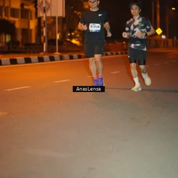 Runner Photo 8156918
