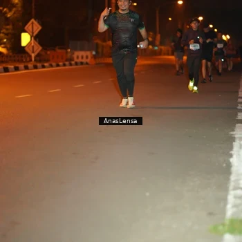 Runner Photo 8156969