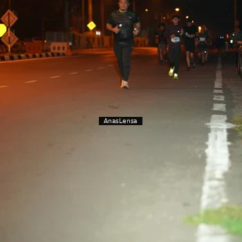 Runner Photo 8156971