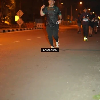 Runner Photo 8156977