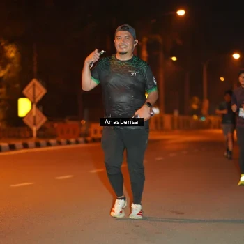 Runner Photo 8156981