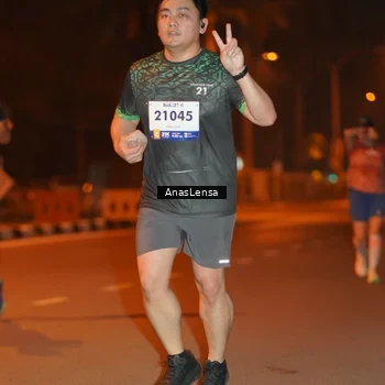 Runner Photo 8157002