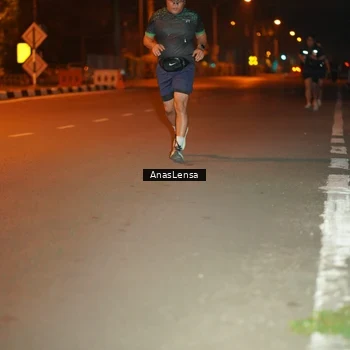 Runner Photo 8157035