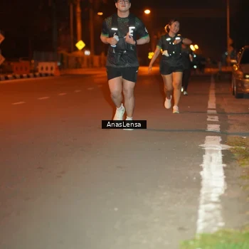Runner Photo 8157040