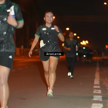 Runner Photo 8157053