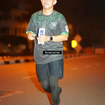 Runner Photo 8157065