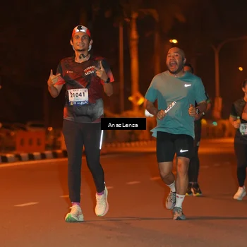 Runner Photo 8157073