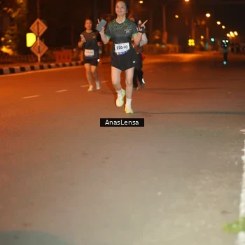 Runner Photo 8157093