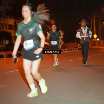 Runner Photo 8157098