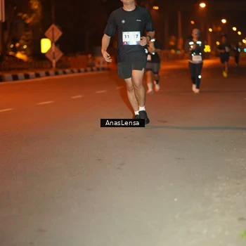 Runner Photo 8157174