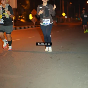 Runner Photo 8157201