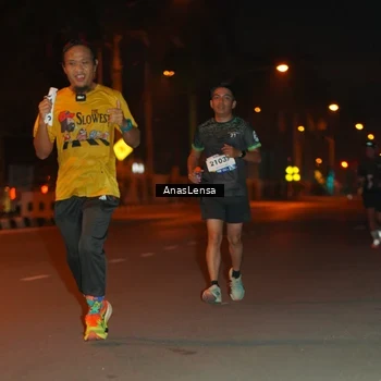 Runner Photo 8157238