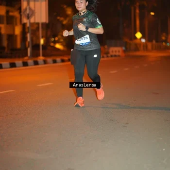 Runner Photo 8157400