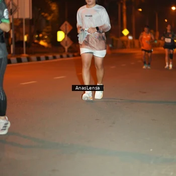 Runner Photo 8157417