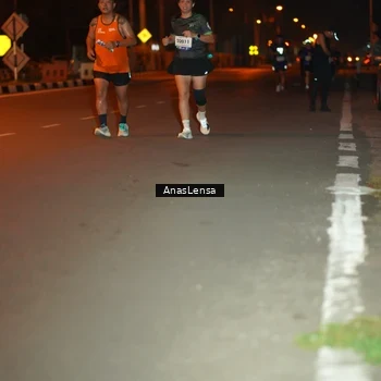 Runner Photo 8157425