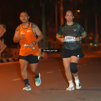 Runner Photo 8157431