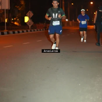 Runner Photo 8157448