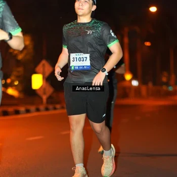 Runner Photo 8157643