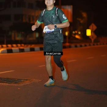 Runner Photo 8157838
