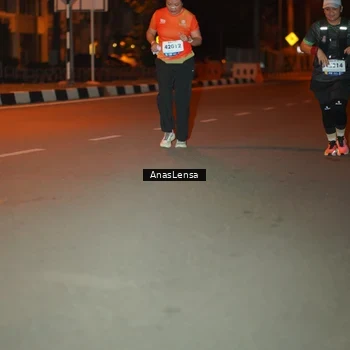Runner Photo 8157857