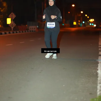 Runner Photo 8157940