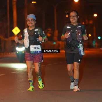 Runner Photo 8157993
