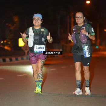 Runner Photo 8158001