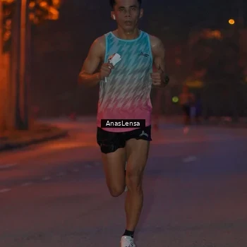 Runner Photo 8158013