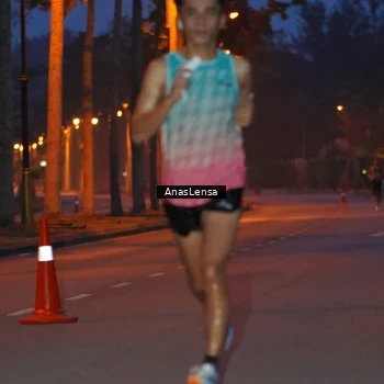 Runner Photo 8158024