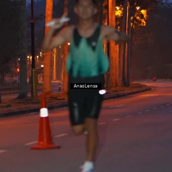 Runner Photo 8158035