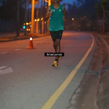 Runner Photo 8158057