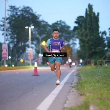 Runner Photo 8158142